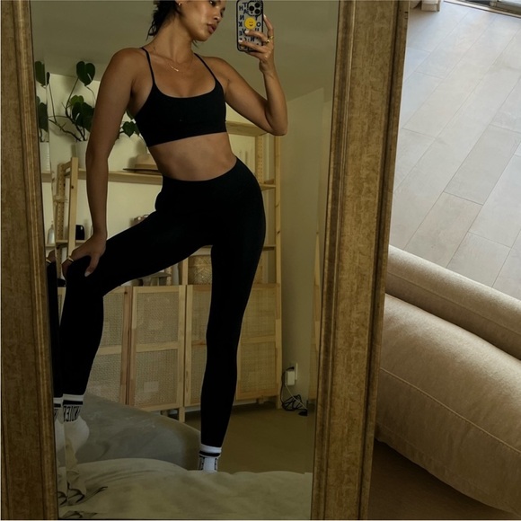 Bandier All Access Black Center Stage Leggings NWT - Picture 3 of 11